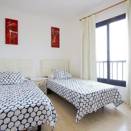 Sara Iii Apartment
